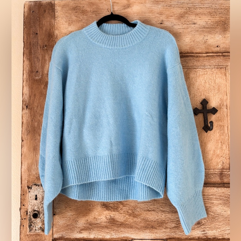 NWT Ann Taylor Crew Neck Cozy Sweater Size M